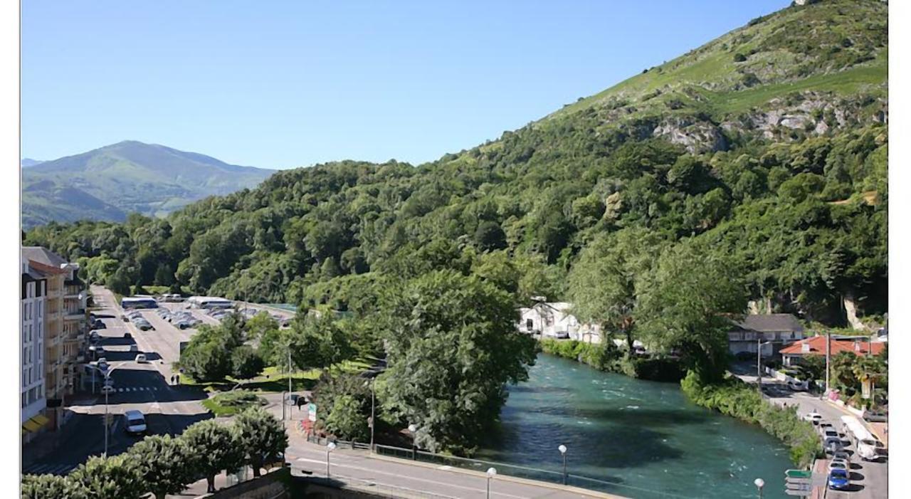 Hotel De L'Europe Лурд Экстерьер фото